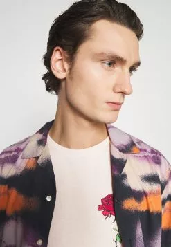 YOURTURN Prix Bradés UNISEX - T-shirt imprimé t shirt Col rond all -Tenue Fine 03eb088772b442e791812f8a99b27752