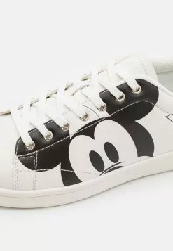 Garantie De Qualité 100% YOURTURN DISNEY UNISEX - Baskets basses sneaker Rond all 13 Garantie De Qualité 100% YOURTURN DISNEY UNISEX - Baskets basses sneaker Rond all -Tenue Fine 09c415e43a7342449884d84943ea267e