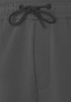 YOURTURN UNISEX SPECIAL TRIMS - Short Pas Cher trouser Normale all -Tenue Fine 10cf1892bf0940ed80b8a9d46b369407