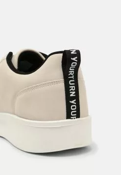 50% Off De Vente YOURTURN UNISEX - Baskets basses sneaker Rond all -Tenue Fine 295fa572833e40c79b3da2e09e99b717