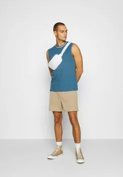 YOURTURN Prix Gelé UNISEX - Débardeur t shirt Col rond all 10 YOURTURN Prix Gelé UNISEX - Débardeur t shirt Col rond all -Tenue Fine 3282c78ed8fa4526872ee88ec63ab546