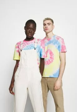 Prix Légers YOURTURN PRIDE UNISEX - T-shirt imprimé t shirt Col rond all