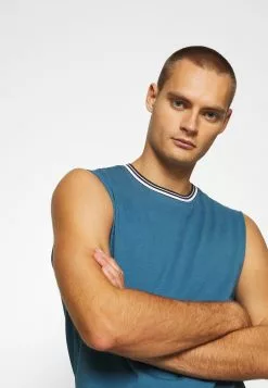 YOURTURN Prix Gelé UNISEX - Débardeur t shirt Col rond all 13 YOURTURN Prix Gelé UNISEX - Débardeur t shirt Col rond all -Tenue Fine 32cff31546b748129c18075e896ae9e6