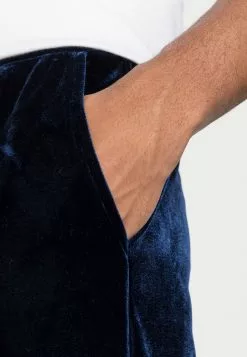 Prix Incroyables YOURTURN FESTIVE JOGGER UNISEX - Pantalon de survêtement trouser Haute all -Tenue Fine 34687897af5d4ab2821711d3e1fd1b46