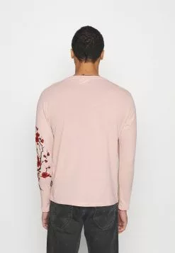 YOURTURN UNISEX - T-shirt à manches longues Prix Aimable t shirt Col rond all 10 YOURTURN UNISEX - T-shirt à manches longues Prix Aimable t shirt Col rond all -Tenue Fine 3d82b61fafd041208d99272fba50ab77