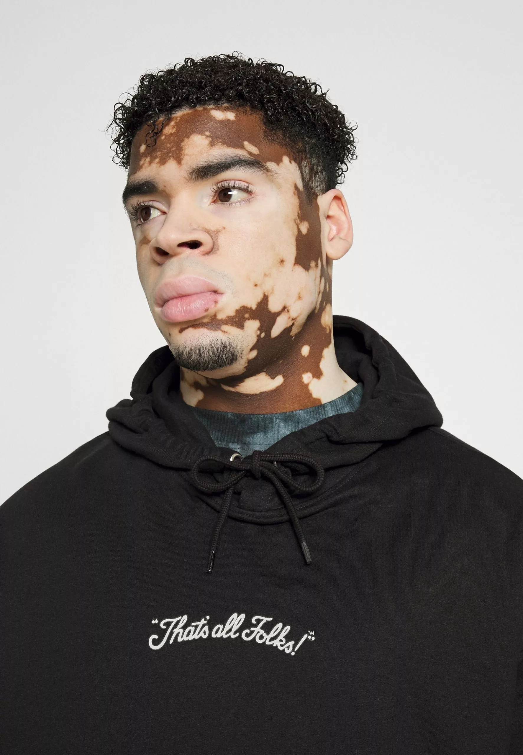 Un Tarif Préférentiel YOURTURN UNISEX LOONEY TUNES SWEAT - Sweat à capuche pullover Capuche all 6 Un Tarif Préférentiel YOURTURN UNISEX LOONEY TUNES SWEAT - Sweat à capuche pullover Capuche all – Image 4