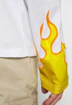 YOURTURN Prix Discount UNISEX - T-shirt à manches longues t shirt Col rond all -Tenue Fine 5b82d3ee13a645a995cb5598e79576d8