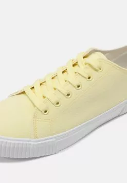 YOURTURN UNISEX - Baskets basses - yellow Prix Préférentiel sneaker Rond all -Tenue Fine 6309d56fcd9a40a1ad8283f81d64b794