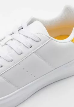 YOURTURN En promotion UNISEX - Baskets basses sneaker Rond all -Tenue Fine 6712566e658a4331874e5ee827cc7ba1