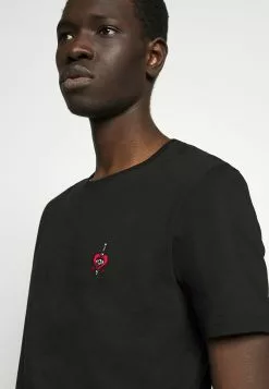 Prix Aimable YOURTURN T-shirt basique t shirt Col rond men 13 Prix Aimable YOURTURN T-shirt basique t shirt Col rond men -Tenue Fine 7179c0654a214444adf0ac782663ab9c