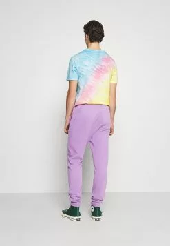 YOURTURN Prix Distinctifs UNISEX SET - T-shirt imprimé combination clothing Normale all -Tenue Fine 821e02229d7c4a25b155fa2722cac3d3