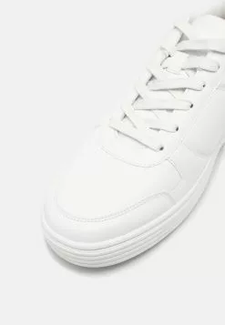 YOURTURN UNISEX - Baskets basses Prix Réduit sneaker Rond all 13 YOURTURN UNISEX - Baskets basses Prix Réduit sneaker Rond all -Tenue Fine 8437e0f80f214300b1e18f765662ea34