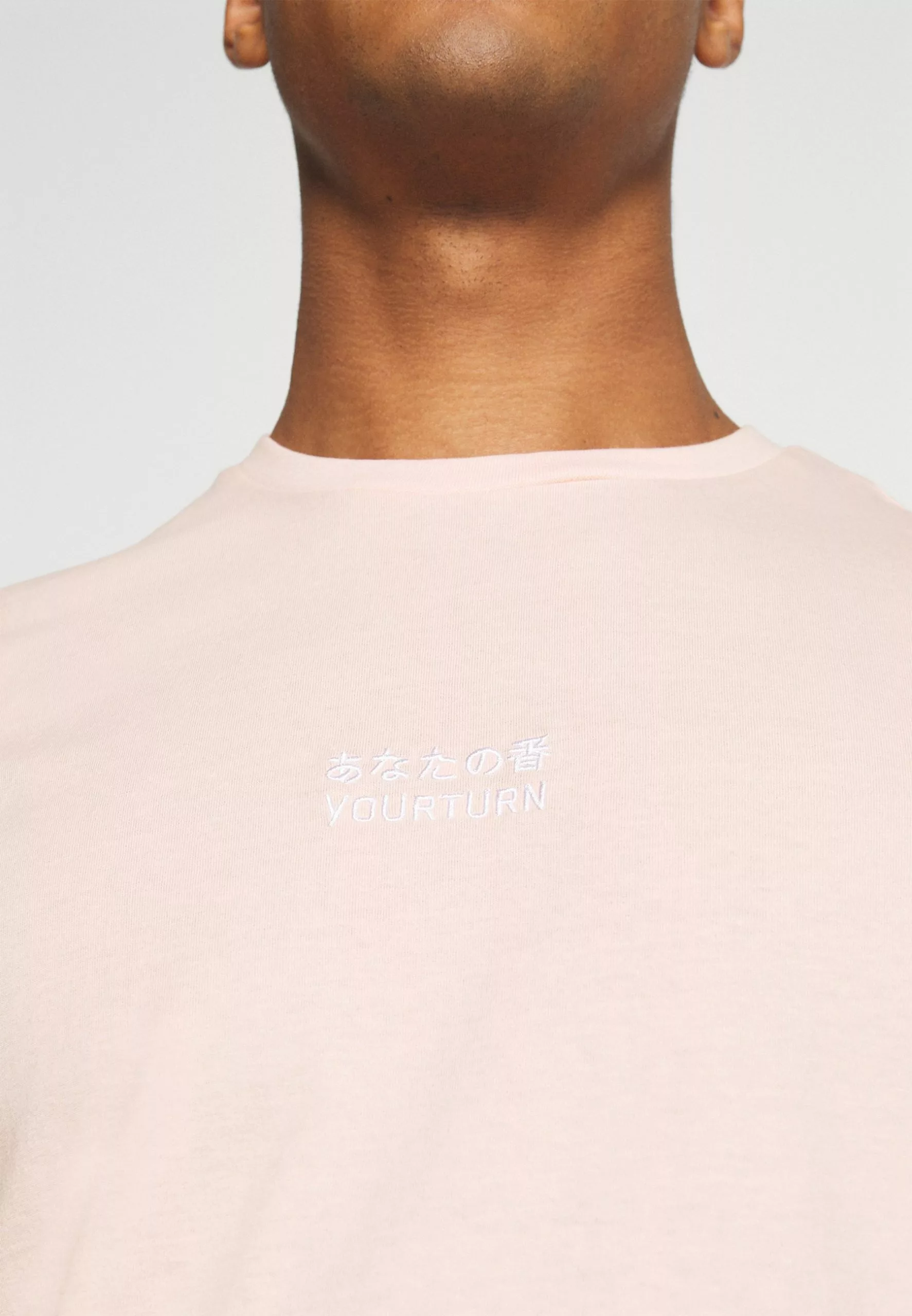 Bonne Qualité YOURTURN T-shirt imprimé t shirt Col rond all 8 Bonne Qualité YOURTURN T-shirt imprimé t shirt Col rond all – Image 6