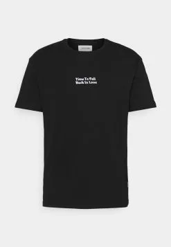 YOURTURN En promotion ROSE AND BARBED WIRE UNISEX - T-shirt imprimé t shirt Col rond all 10 YOURTURN En promotion ROSE AND BARBED WIRE UNISEX - T-shirt imprimé t shirt Col rond all -Tenue Fine 9f914853232f49f0b5280458f171d461 1