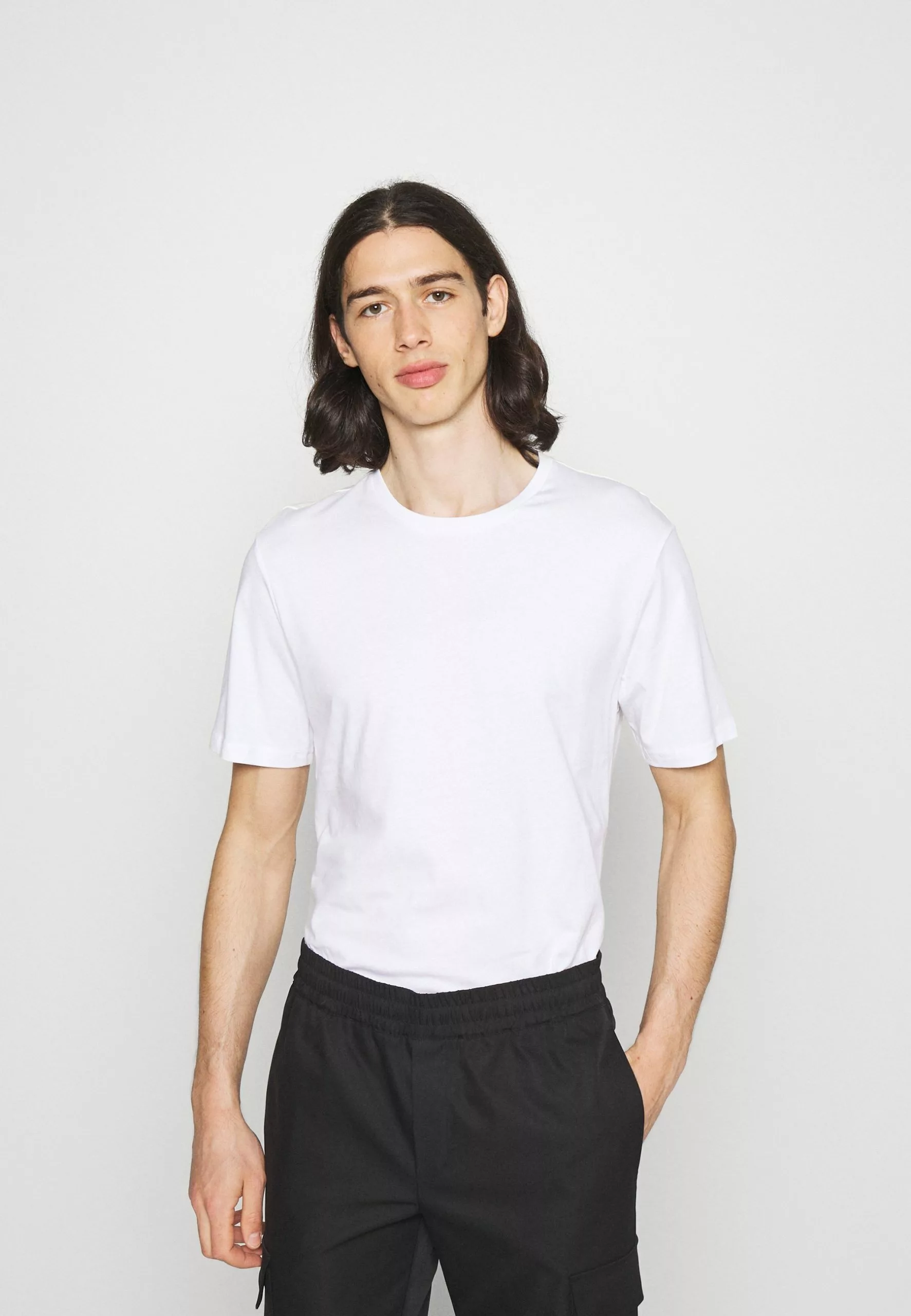 Prix Aimable YOURTURN 2 PACK UNISEX - T-shirt basique t shirt Col rond all 6 Prix Aimable YOURTURN 2 PACK UNISEX - T-shirt basique t shirt Col rond all – Image 4