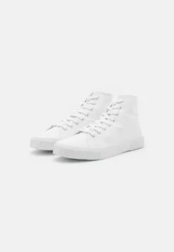 Tenue Fine -Tenue Fine b27c4854562e41e4b74cba34cb35d23c