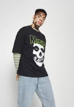 YOURTURN Vendre-Réclame MISFIT SKULL UNISEX - T-shirt imprimé t shirt Col rond all -Tenue Fine b546c8718c454ab88274b178871d5162