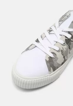 YOURTURN UNISEX - Baskets basses Qualité Garantie sneaker Rond all -Tenue Fine ca11995a9b1b45deab7b378518ebdd7e