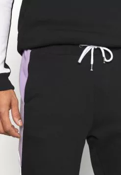 YOURTURN Soldes En Ligne SET UNISEX - Sweat à capuche zippé combination clothing Normale all -Tenue Fine caa4f3ca7d9a45fca83d512b7e5f1618