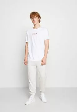 Tenue Fine -Tenue Fine daff001e70e248e489b6945a64600547