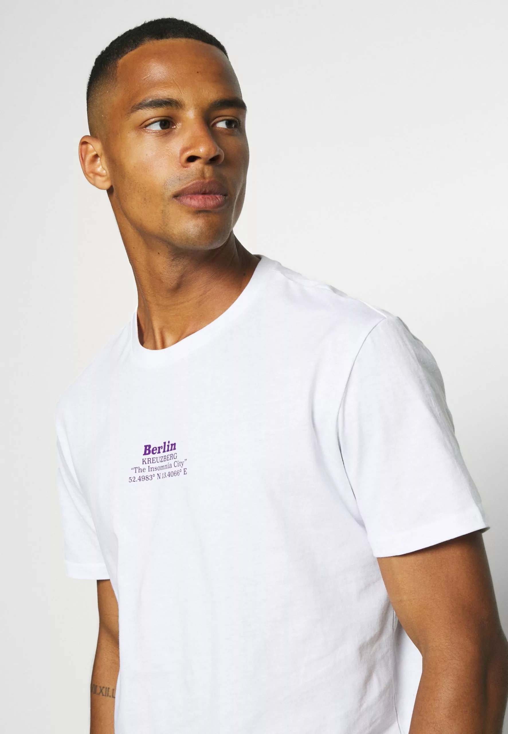 Prix Sympa YOURTURN UNISEX - T-shirt imprimé t shirt Col rond all 6 Prix Sympa YOURTURN UNISEX - T-shirt imprimé t shirt Col rond all – Image 4