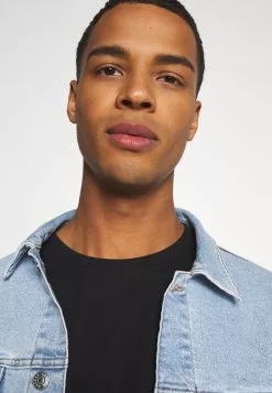 YOURTURN UNISEX - T-shirt imprimé Prix Équitable t shirt Col rond all -Tenue Fine f2a3cfc5fe484830898e53193cf9741d